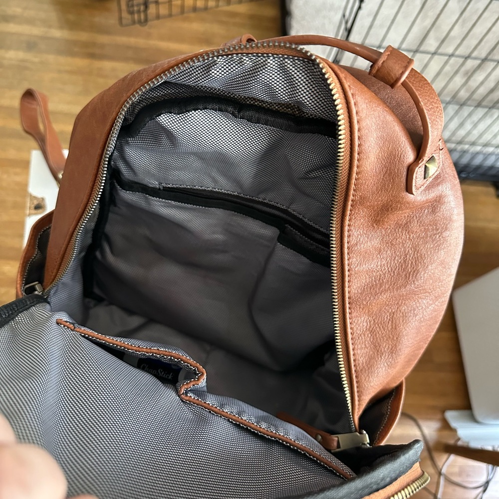 Leather backpack - Picture 3 of 4